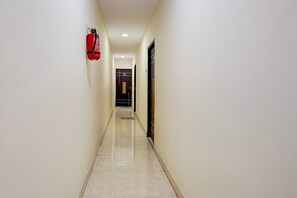 House | Interior - Deluxe Collection O Thousand Lights Chennai (Chennai)