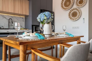 Luxury Villa, Pool View | Dining - Solari Aura Villa (Ungasan)