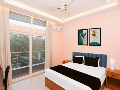 Townhouse Tender Village Seven Seas