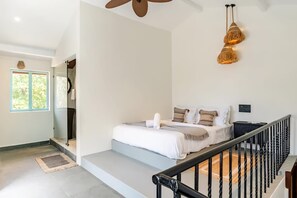 Iron/ironing board, WiFi, bed sheets - Casa Timothy Beachfront Boutique Villa By Niksu (Anjuna)