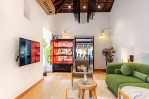 Living area - Casa Timothy Beachfront Boutique Villa By Niksu (Anjuna)