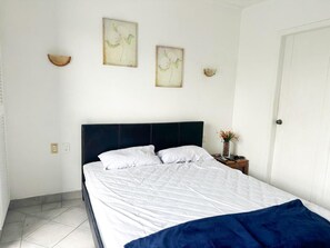 WiFi, bed sheets