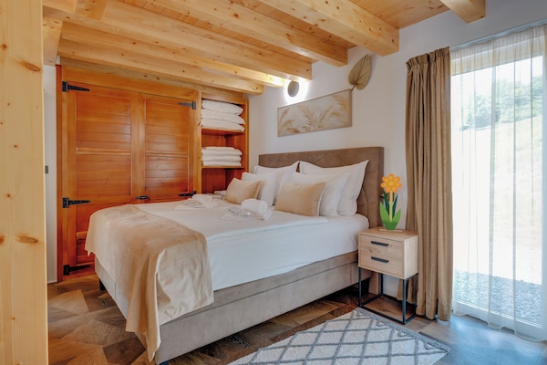 Chalet, Mountain View | Minibar, desk, iron/ironing board, WiFi (free)