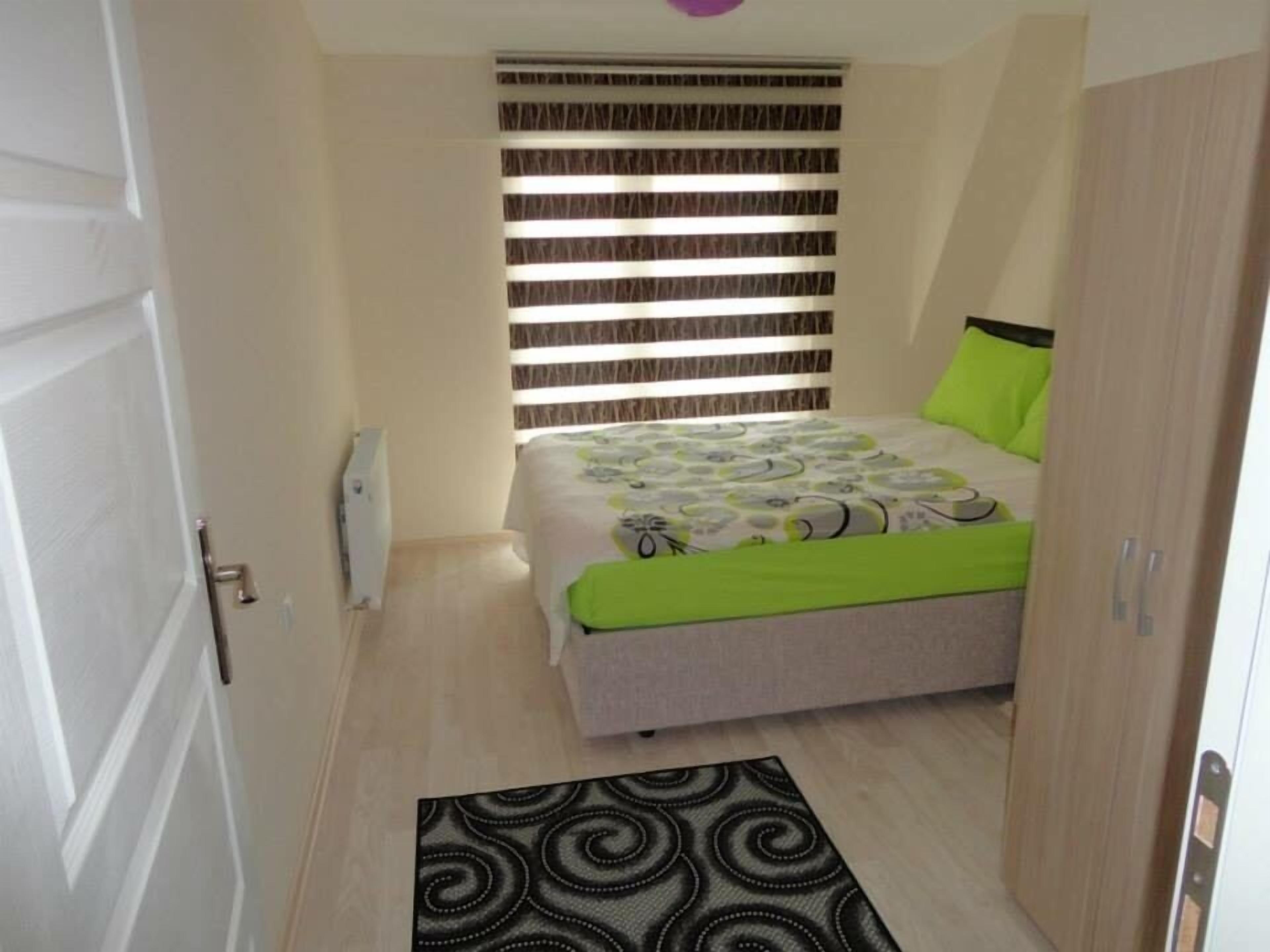 Basic-Vierbettzimmer, Balkon | Badezimmer