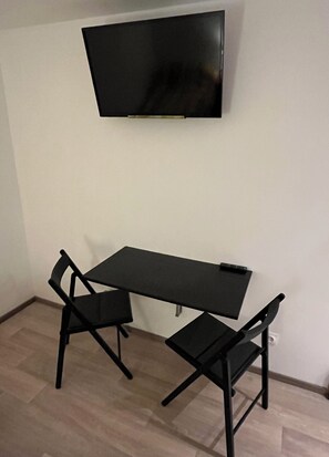 Interior - Hosting (Tivernon)