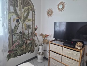 Interior - A bird's paradise Cozy country bungalow (Saint-François)