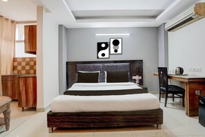 1 bedroom - Deluxetownhouse Galleria Mart (Gurugram)