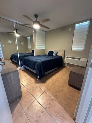 3 Schlafzimmer, Schreibtisch, WLAN, Bettwäsche