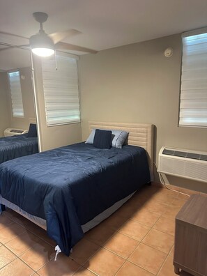 3 chambres, bureau, Wi-Fi, draps fournis