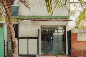 House | Reception - Deluxe Collection O Kalyan Nagar Bangalore (Bengaluru)