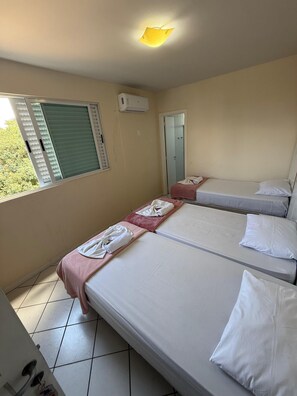 Chambre triple Standard | Accès au Wi-Fi (inclus)