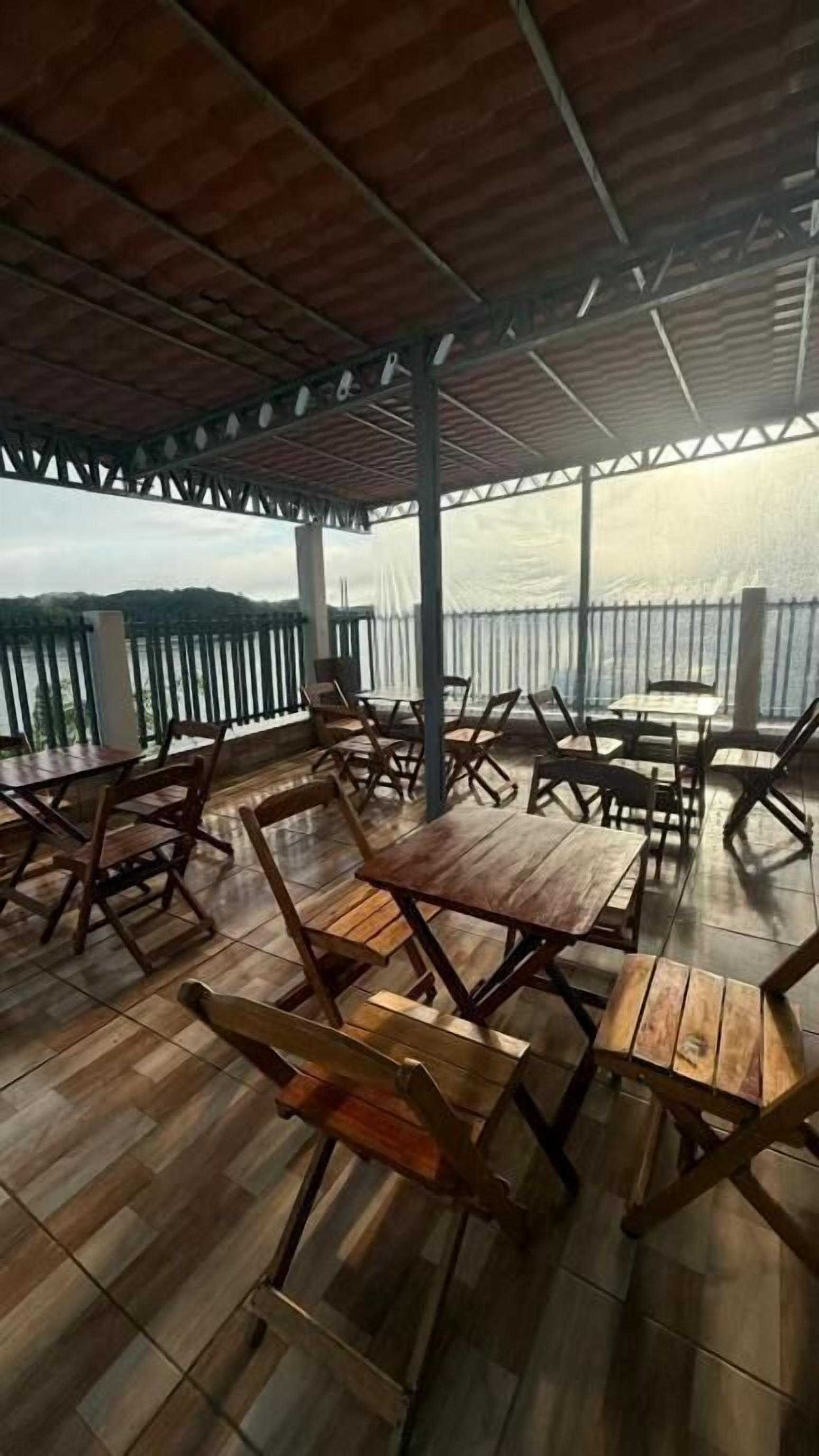 Khu ẩm thực ngoài trời