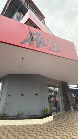 Fachada da propriedade