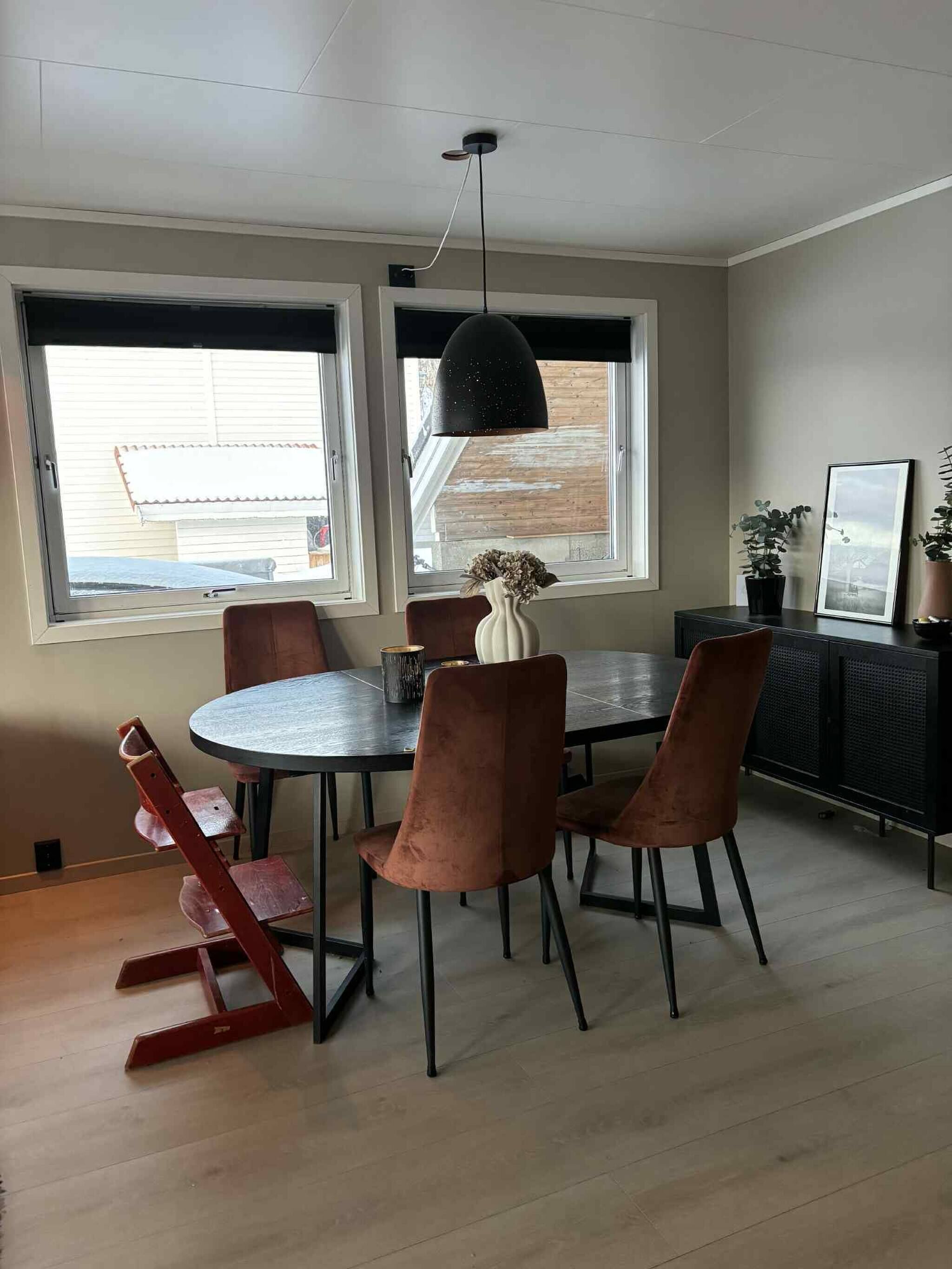 House, 2 Bedrooms, Balcony | Dining room