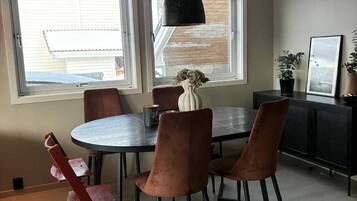 House, 2 Bedrooms, Balcony | Dining room