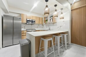 Private kitchen - Enjoyable 2-bedroom apartment a few steps from the beach in Punta Cana (Punta Cana)