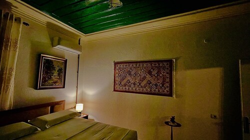 4-Bedroom Villa in Gjirokastër Near Old Bazaar & Castle with Breathtaking Views