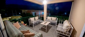 4-Bedroom Villa in Gjirokastër Near Old Bazaar & Castle with Breathtaking Views