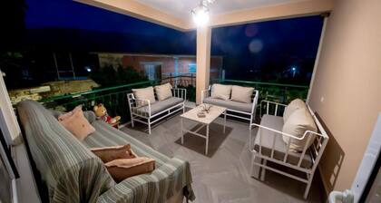 4-Bedroom Villa in Gjirokastër Near Old Bazaar & Castle with Breathtaking Views