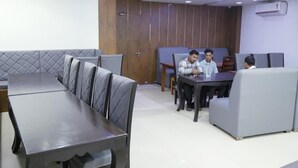 تناول الطعام