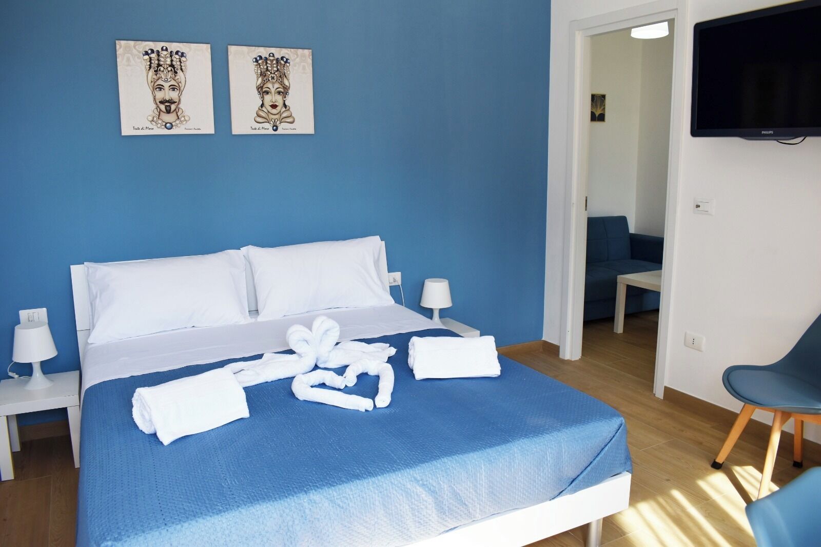 Suite, vista giardino | Una scrivania, Wi-Fi gratuito