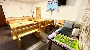 Apartment | Dining