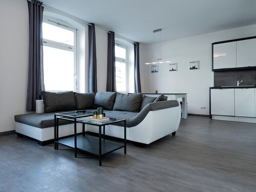 Zentrales Apartment in Chemnitz + Parkplatz – modern & top angebunden
