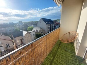 Property grounds - Vrbo Property (Brive-la-Gaillarde)