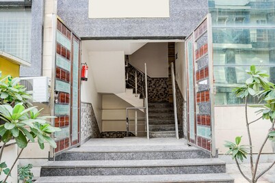 Classic With Balconysuper Hotel O Rohini Sector 24