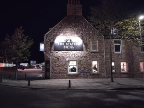 Exterior - The Station Hotel (Insch)