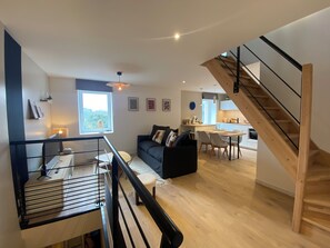 Living area - Charming duplex close to beaches and shops (Plougonvelin)