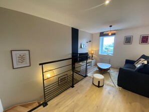 Living area - Charming duplex close to beaches and shops (Plougonvelin)