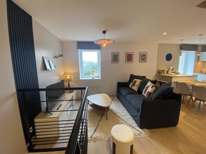 Living area - Charming duplex close to beaches and shops (Plougonvelin)