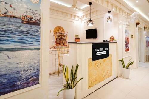 Deluxe Townhouse Kali Ghat Prayagraj