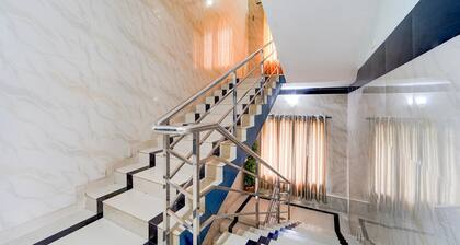 Deluxekollamkudimughal Kakkanad