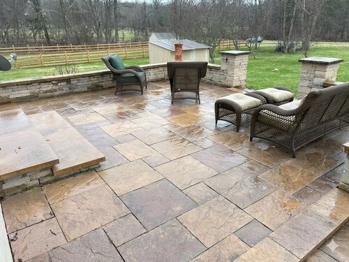 Quiet Country Estate- 4BR Near Gettysburg Battlefields: 3 Acres, Pet Friendly