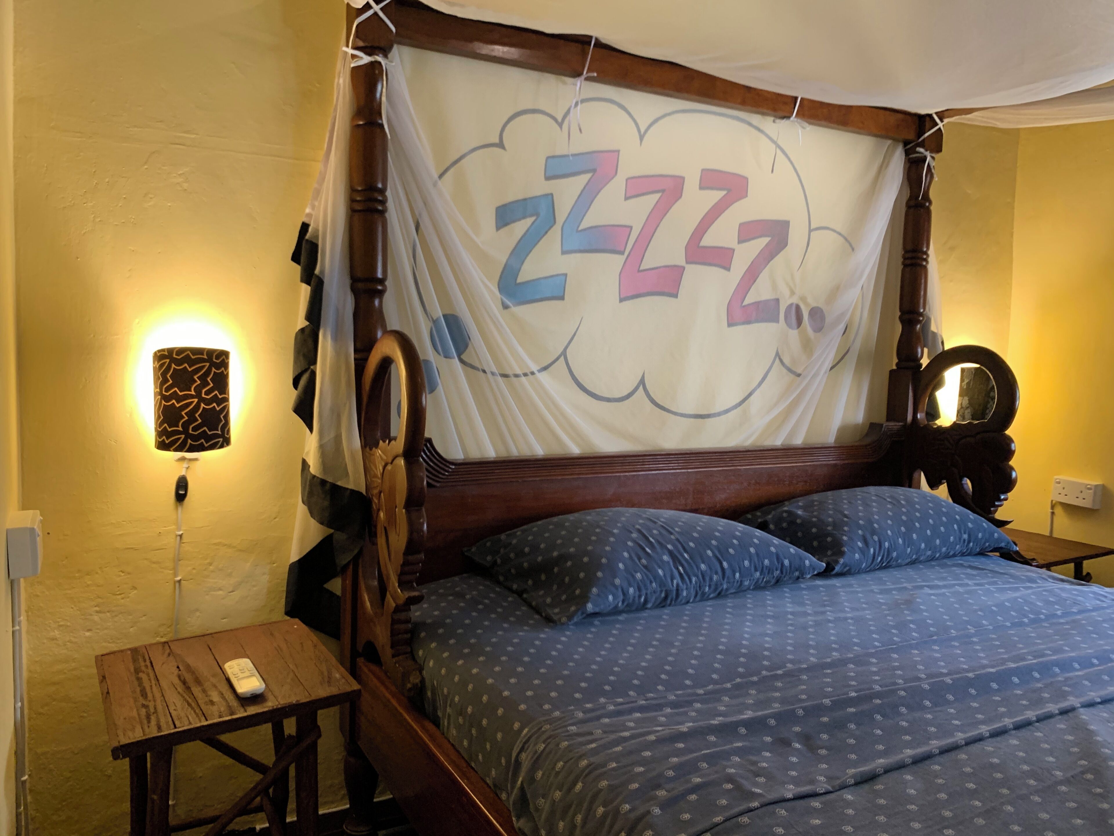 Wifi gratis y ropa de cama 
