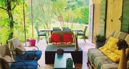 Spacious villa + annex, heated pool, pets allowed, ideal for families