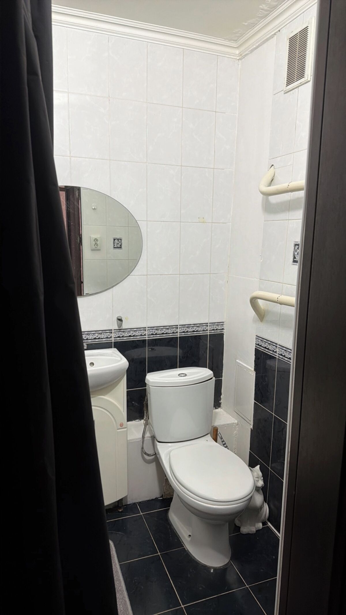 Towels, soap, toilet paper