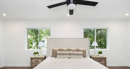 Spacious 4BR Near Aggieville | Stylish | Sleeps 8