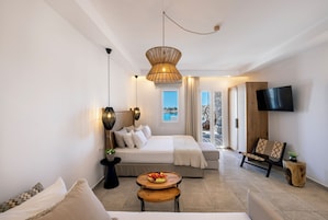 Executive Suite with Private Pool Sea View Private Terrace and Spa Bath | Περιοχή καθιστικού