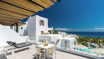 Deluxe Double or Twin Room with Sea View & Outdoor Hot Tub | Balkon