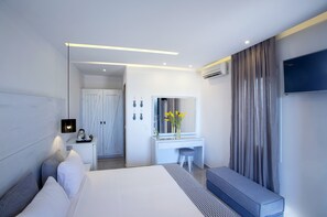 Double or Twin Room with Private Terrace and Outdoor Hot Tub | Gratis wi-fi och sängkläder