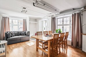Dining - Garden apartment in Prime Location Kungsholmen (Stockholm)