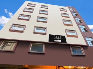 House | Exterior - Classic With Twin Bed Hotel Paradise (Barasat)