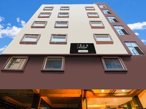 House | Bahagian luar