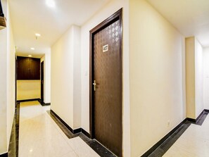 House | Interior - Classic With Twin Bed Hotel Paradise (Barasat)