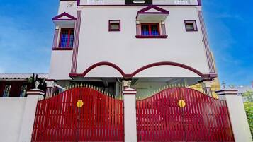 House | Exterior