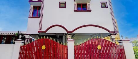 House | Exterior