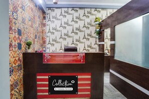 House | Reception - Deluxe Super Collection O Rajapur (Prayagraj)